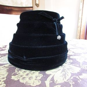 Velvet Gumdrop Hat with Original Hat Box 1958 Vintage